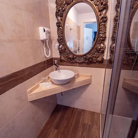 Gradinile Romane Hotel 4*