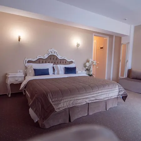 Gradinile Romane Hotel Chiriteni
