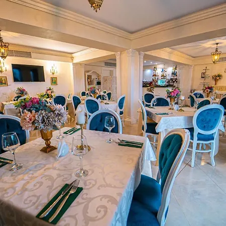 Hotel Gradinile Romane 4*