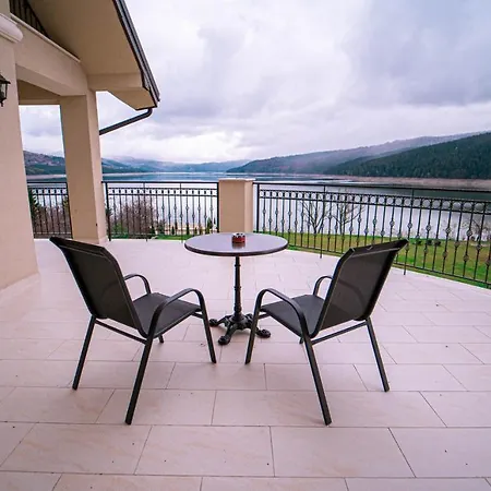 Gradinile Romane Hotel Chiriteni